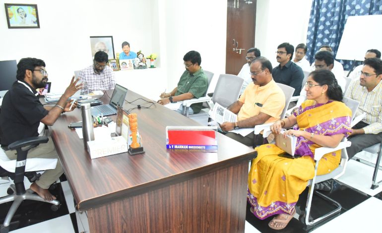 స్ఫూర్తిదాయక విజయగాధలు రూపొందించాలి – జిల్లా కలెక్టర్